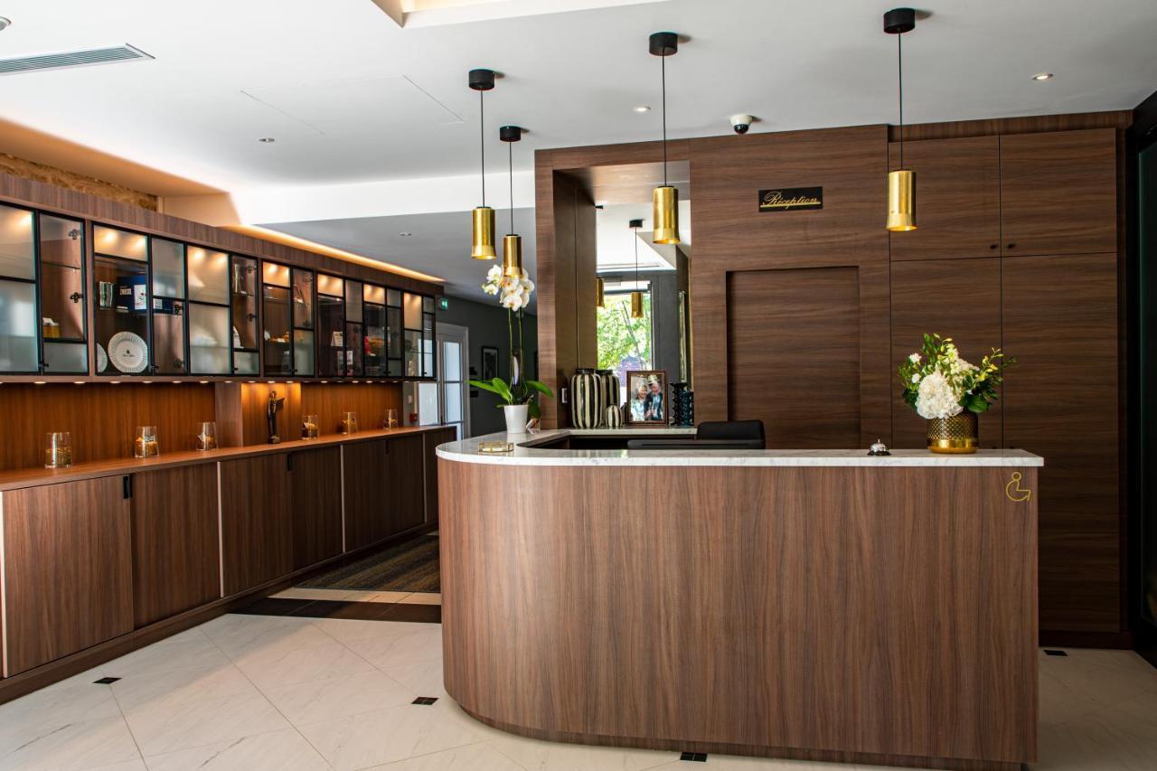 Olivier Leflaive Hotel Restaurants พูลินี-มงทราเชต์ ภายนอก รูปภาพ